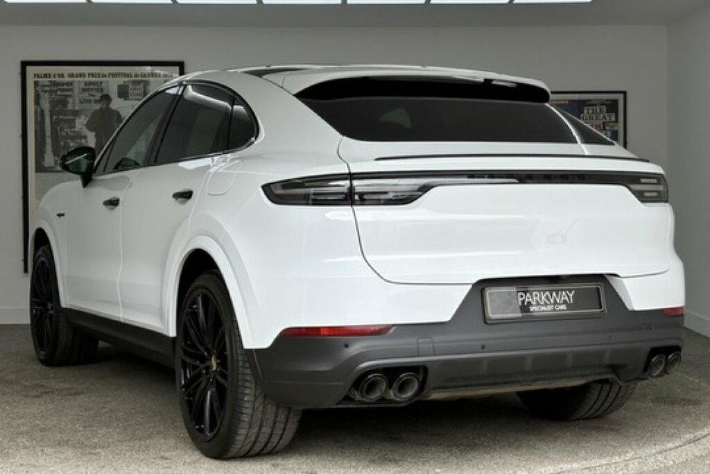 Porsche Cayenne 3.0 V6 E-hybrid Coupe FG69RZN White #5