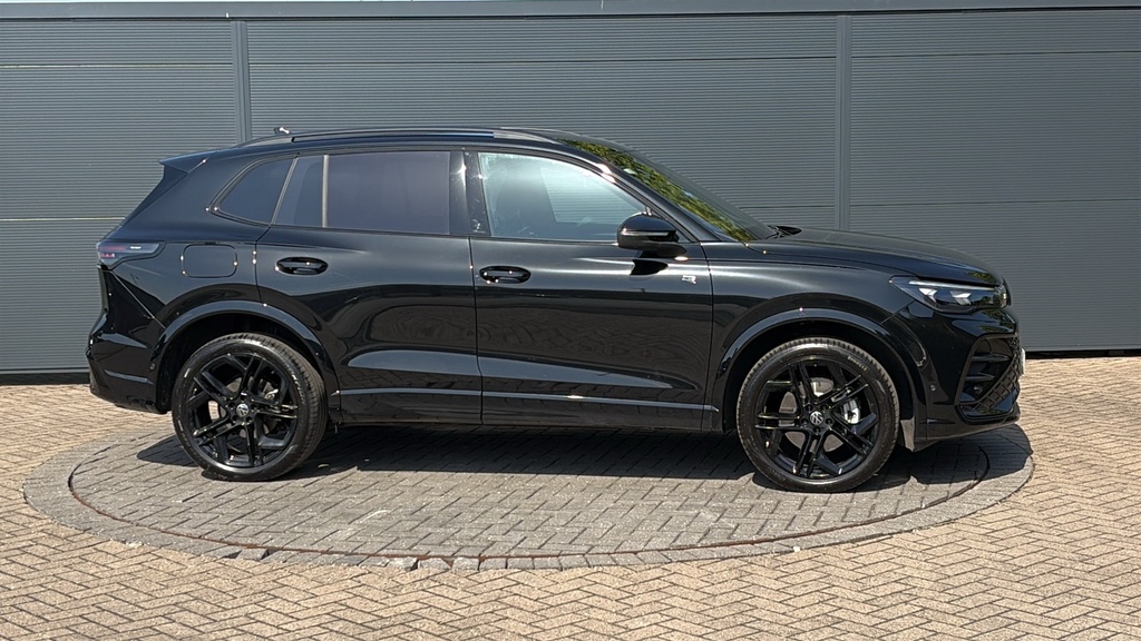 Volkswagen Tiguan 1.5 Tsi Ehybrid R-line Dsg 204 Ps KN75RWF Black #4
