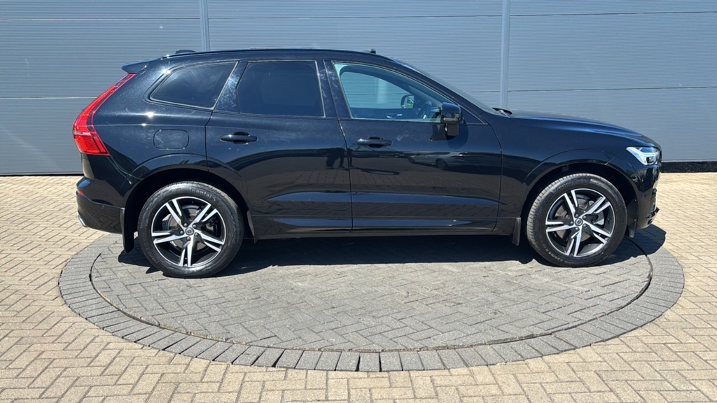 Volvo XC60 2.0 T6 Recharge Phev R Design Awd 340 Ps EJ21HTE Black #4