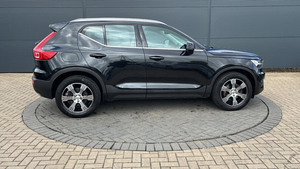 Volvo XC40 2.0 T5 Inscription Awd Geartronic 247 Ps CV69VYH Black #4