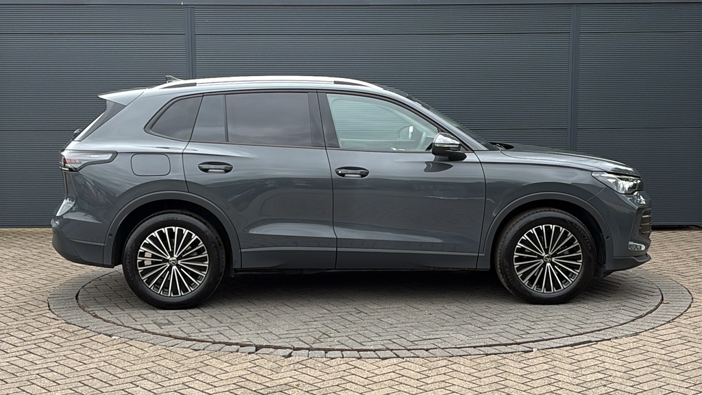 Volkswagen Tiguan 1.5 Etsi 150 Match Dsg 150 Ps FN75JHX Grey #4