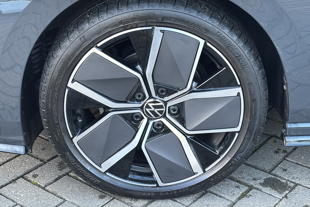 Volkswagen Golf 2.0 Tdi 150 R-line Dsg 150 Ps KM25MYA Grey #5
