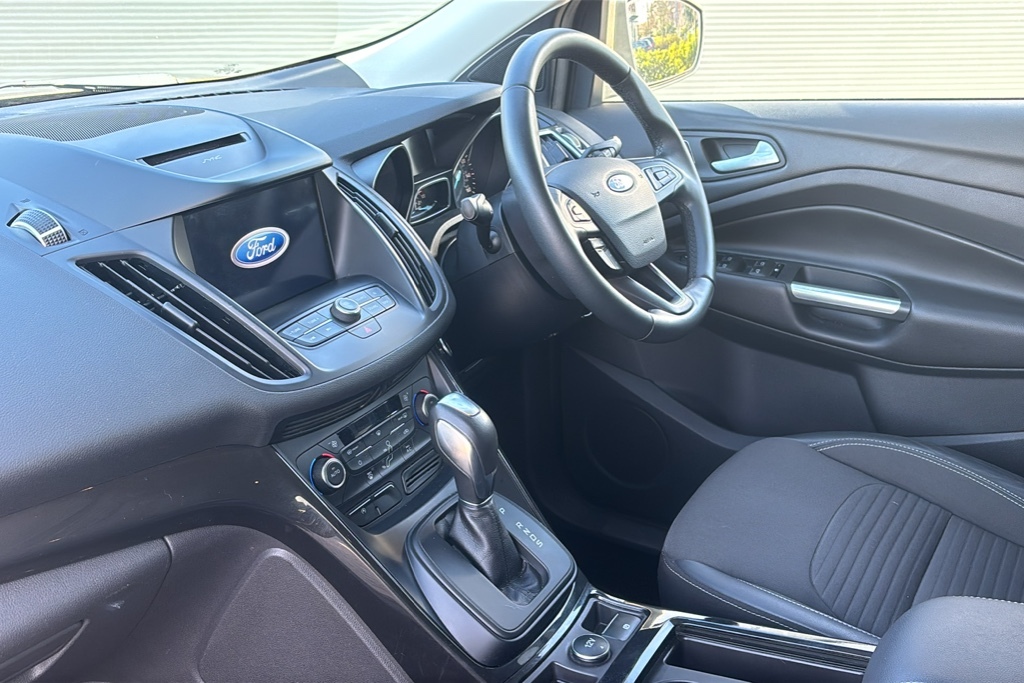 Ford Kuga 2.0 Tdci Titanium Edition 2Wd 120 Ps AU69XVE Silver #2