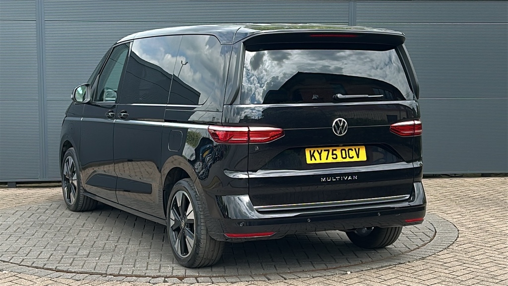Volkswagen Multivan 2.0 Tdi Style Dsg 150 Ps KY75OCV Black #3