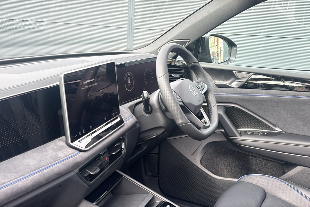 Volkswagen Tiguan 2.0 Tsi 265 4Motion Black Edition Dsg 265 Ps Grey #2