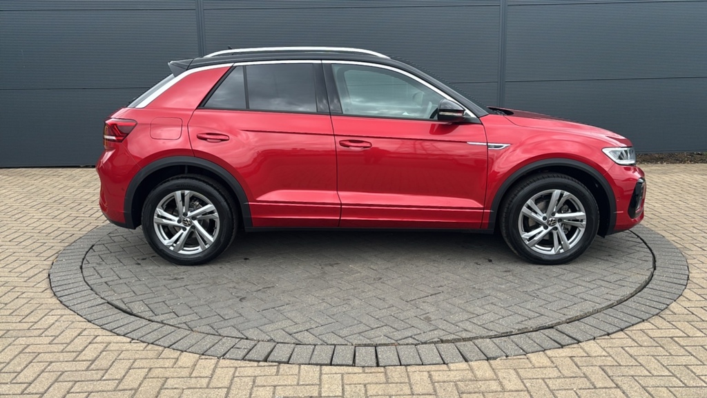 Volkswagen T-Roc 1.5 Tsi R-line Dsg 150 Ps Black #4