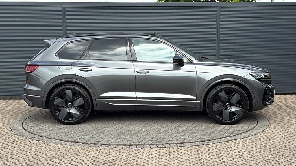 Volkswagen Touareg 3.0 V6 Tdi 4Motion 286 Black Edition Tip FG75ZGB Grey #4