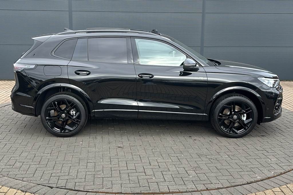 Volkswagen Tiguan 2.0 Tsi 265 4Motion Black Edition Dsg 265 Ps Black #4
