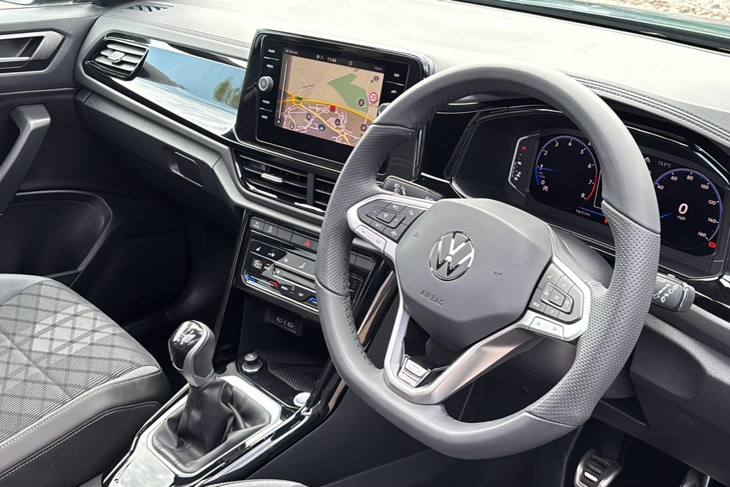 Volkswagen T-Roc 1.5 Tsi Black Edition Plus 150 Ps KM75AKY Black #6