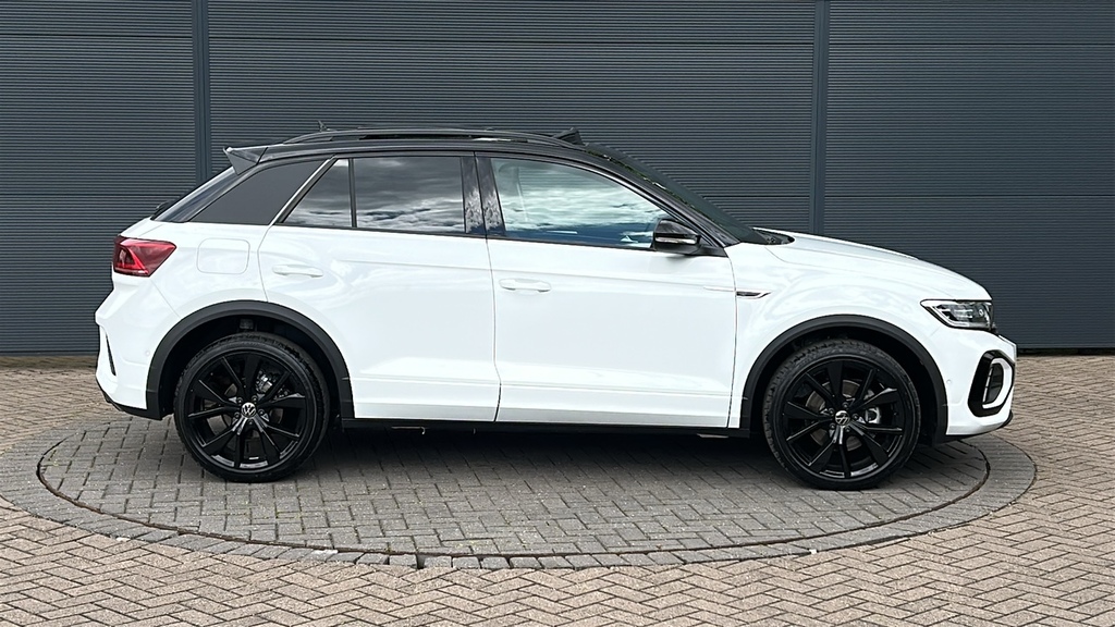 Volkswagen T-Roc 1.5 Tsi Black Edition Plus Dsg 150 Ps FN26KNB Black #4