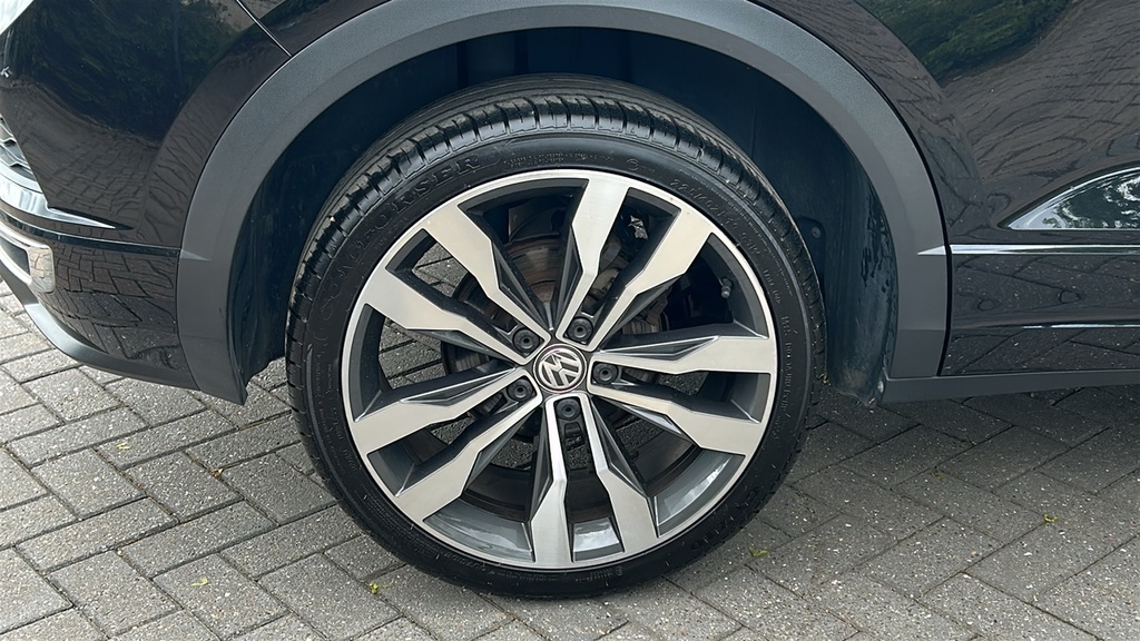 Volkswagen T-Roc 1.5 Tsi Evo R-line Dsg 150 Ps LJ19LPD Black #5