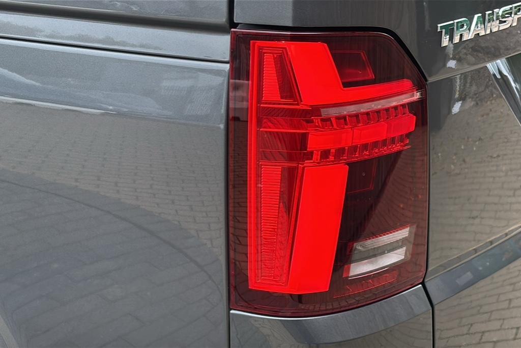 Volkswagen Transporter Sportline T32 Sportline Kombi Dsg Swb 204Ps Removable Tow B Grey #15