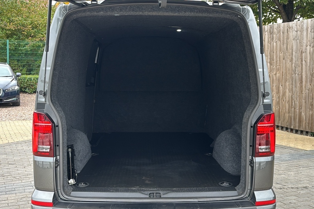 Volkswagen Transporter Sportline T32 Sportline Kombi Dsg Swb 204Ps Removable Tow B Grey #11