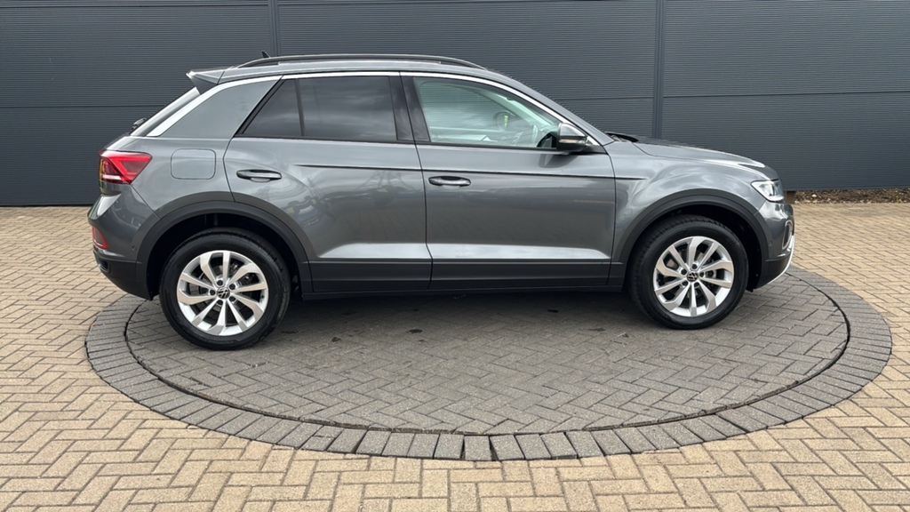 Volkswagen T-Roc 1.5 Tsi Match Dsg 150 Ps FG24YXU Grey #4