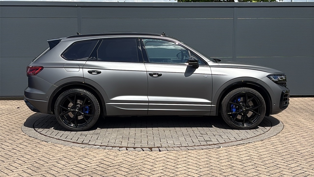 Volkswagen Touareg 3.0 V6 Tsi Ehybrid 4Motion R Tip 462 Ps FE75XSJ Grey #4