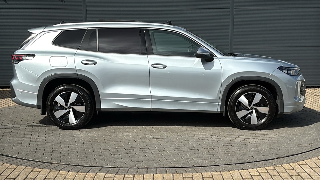 Volkswagen Tayron 1.5 Tsi Ehybrid Match Dsg6 204 Ps Silver #4