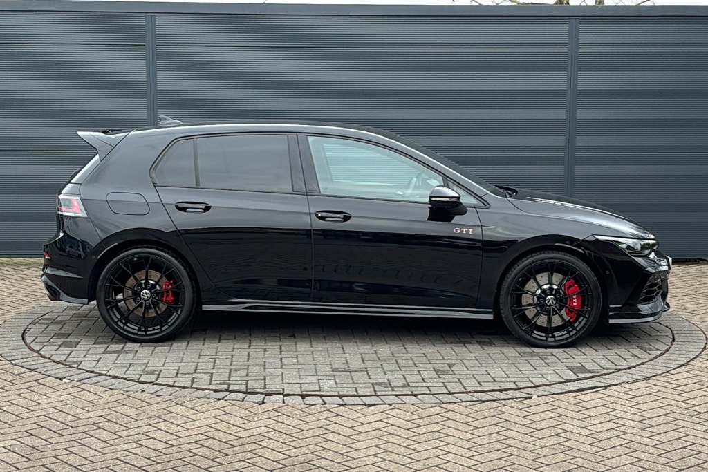 Volkswagen Golf 2.0 Tsi 300 Gti Clubsport Dsg 300 Ps FL75HCH Black #4