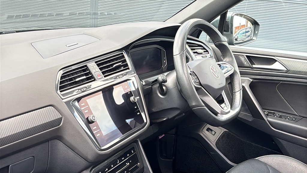 Volkswagen Tiguan Allspace 2.0 Tdi R-line Dsg 150 Ps Grey #2