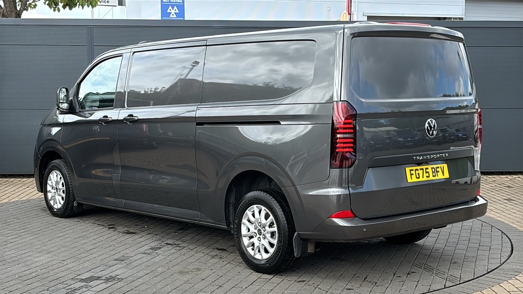 Volkswagen Transporter 2.0 Tdi 150 Commerce Pro Van 150 Ps FG75BFV Grey #3