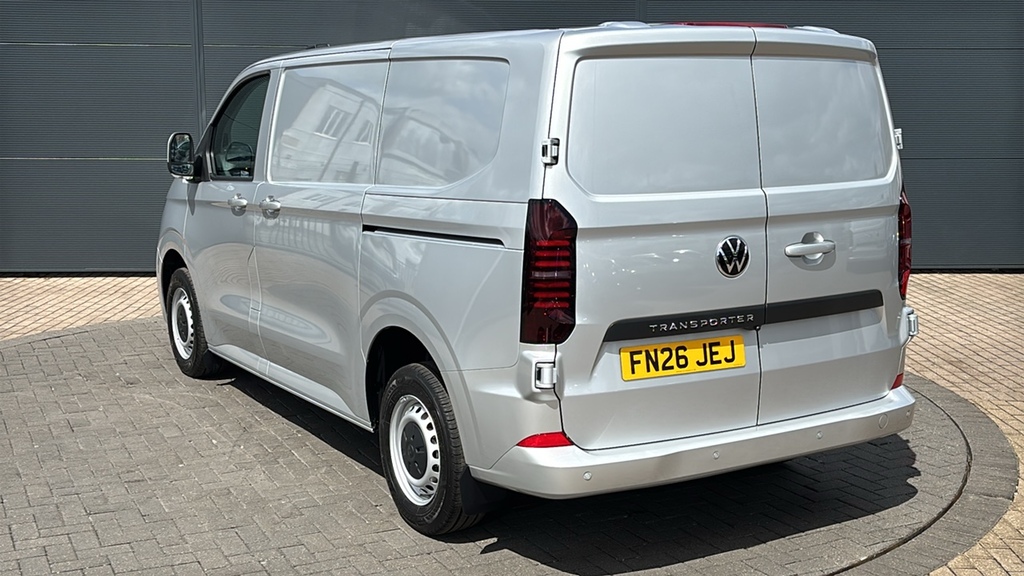 Volkswagen Transporter 2.0 Tdi 150 Commerce Plus Van 150 Ps FN26JEJ Silver #3