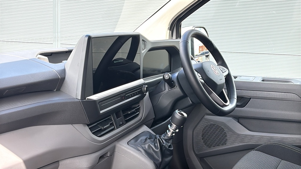 Volkswagen Transporter 2.0 Tdi 150 Commerce Plus Van 150 Ps FN26JGF Silver #2