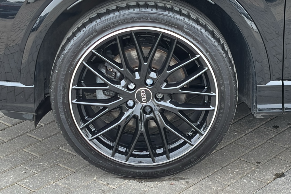 Audi Q2 35 Tfsi Black Edition S Tronic Cs 150 Ps KP23YVX Black #5