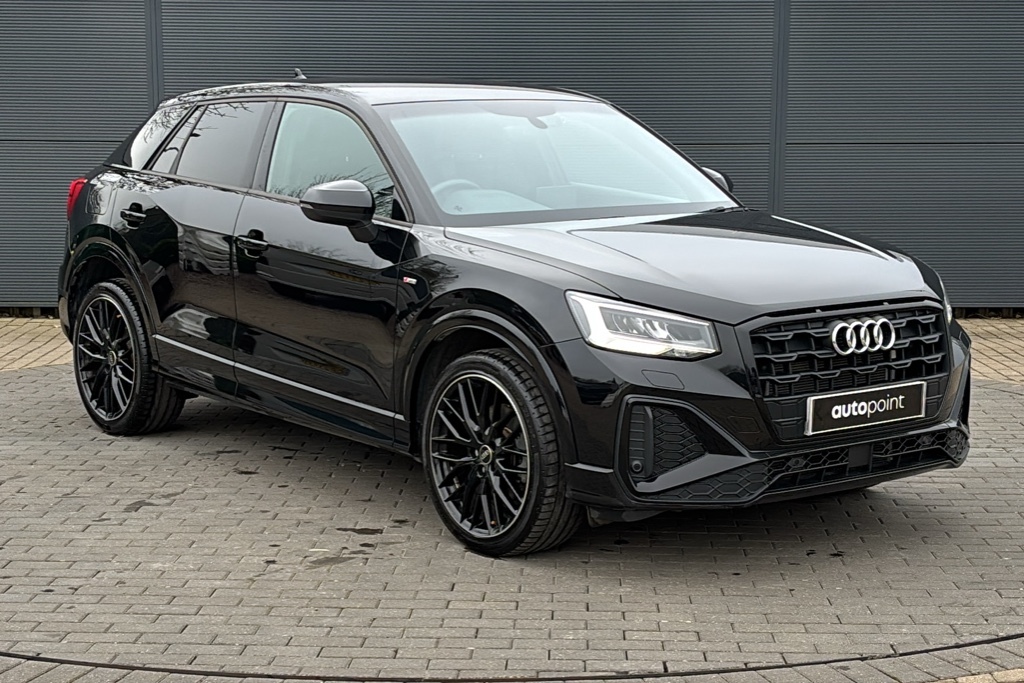 Audi Q2 35 Tfsi Black Edition S Tronic Cs 150 Ps Black