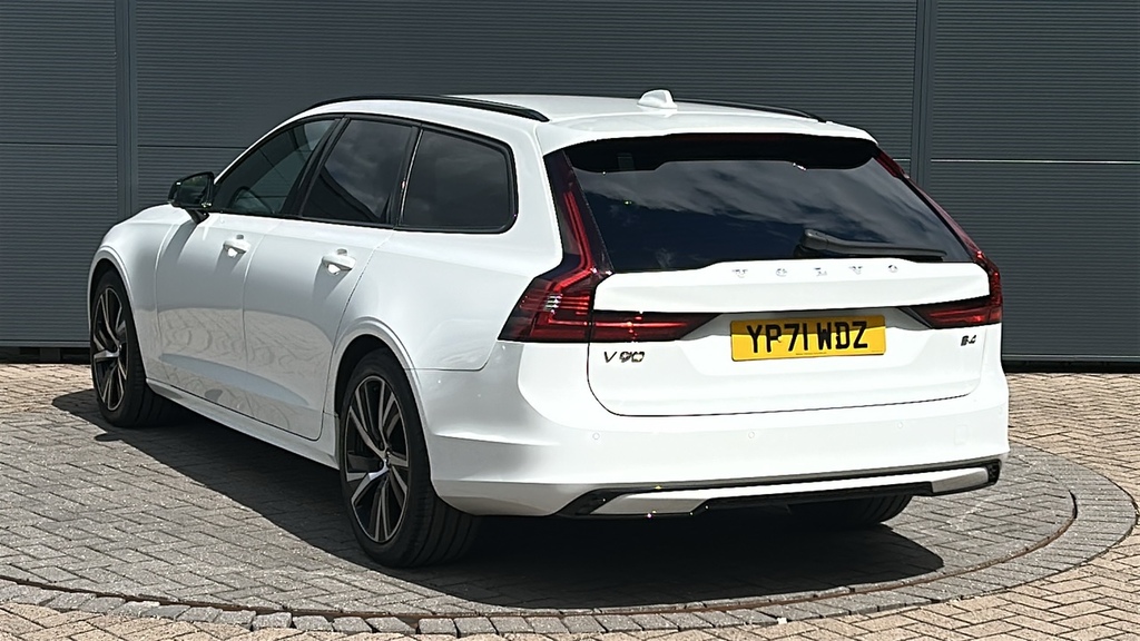 Volvo V90 2.0 B4d R Design 197 Ps YP71WDZ White #3