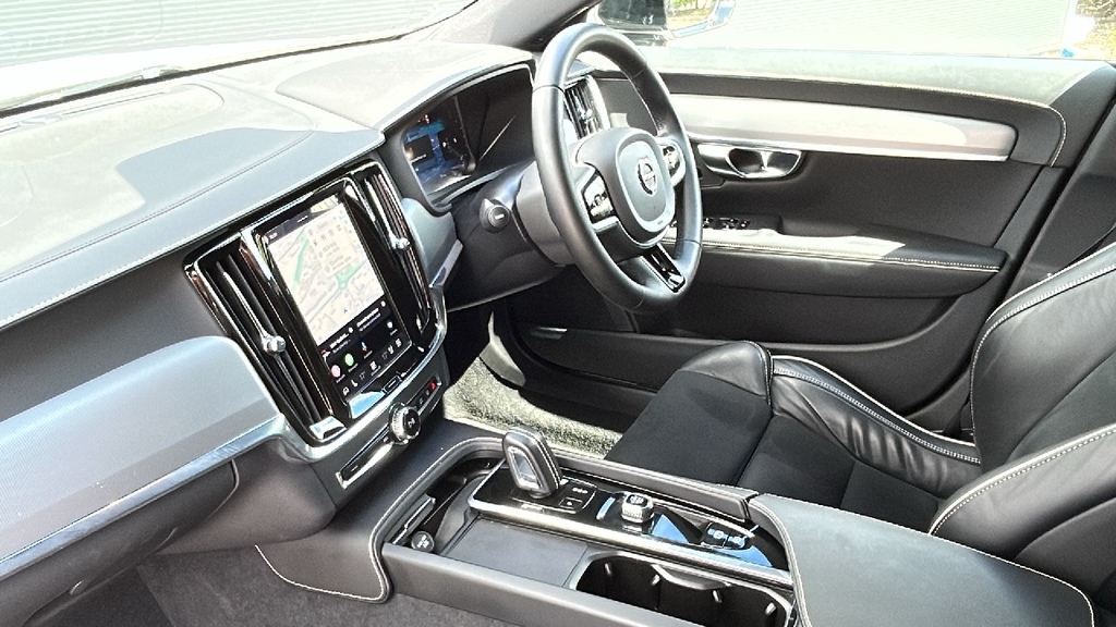 Volvo V90 2.0 B4d R Design 197 Ps YP71WDZ White #2