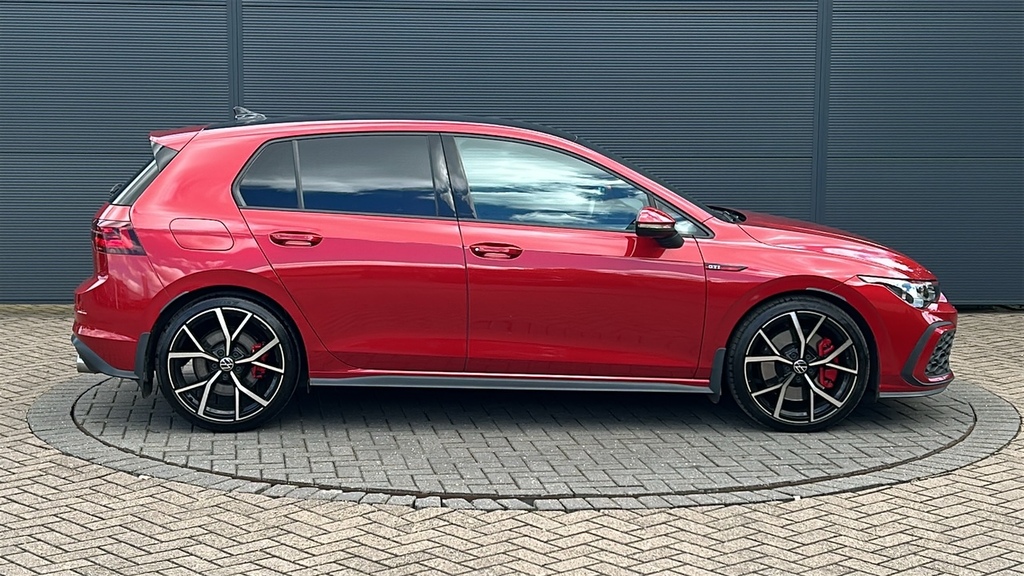 Volkswagen Golf 2.0 Tsi Gti Dsg 245 Ps VU22AXF Red #4