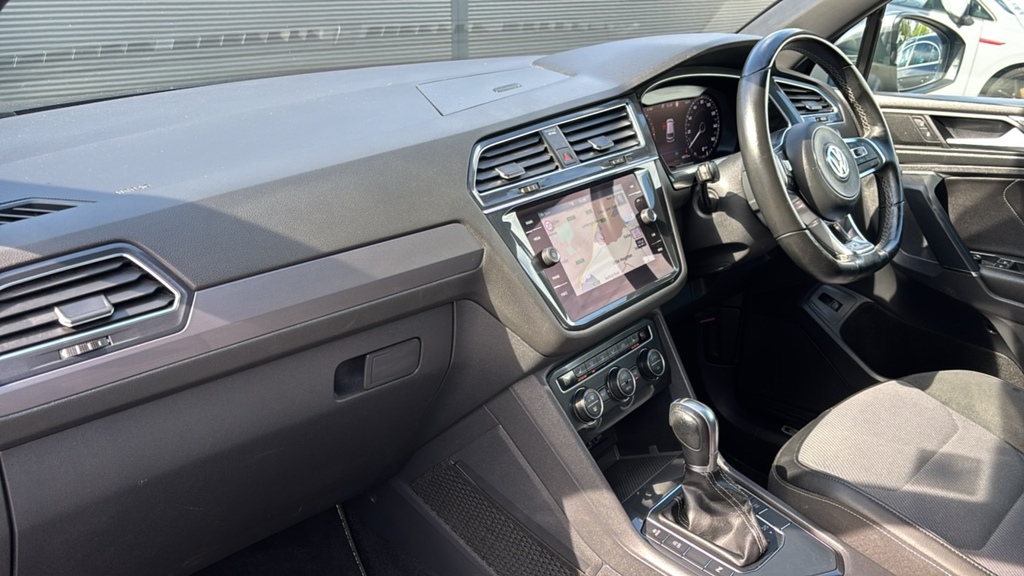 Volkswagen Tiguan Allspace 2.0 Tdi R-line Dsg 150 Ps Grey #2