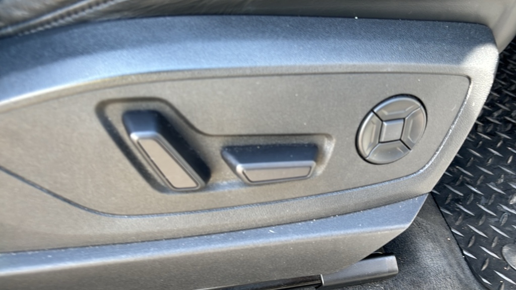 Volkswagen Suv Grey #30