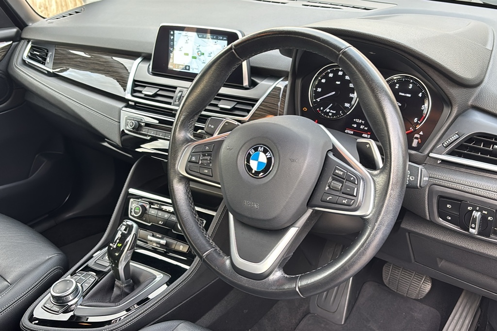 BMW 2 Series 220D Xdrive Luxury Step 190 Ps GP18LKF Red #6