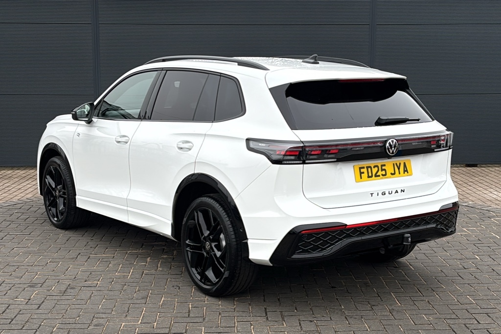 Volkswagen Tiguan 2.0 Tsi 204 4Motion Black Edition Dsg 204 Ps White #3
