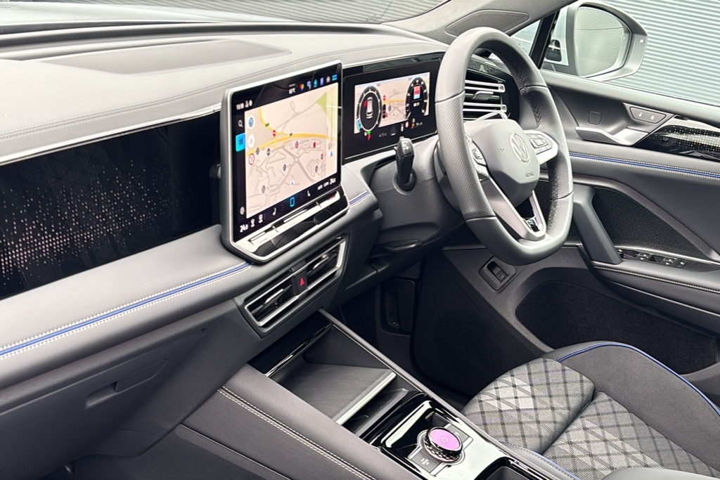 Volkswagen Tiguan 2.0 Tsi 204 4Motion R-line Dsg 204 Ps FD75VUL Silver #2