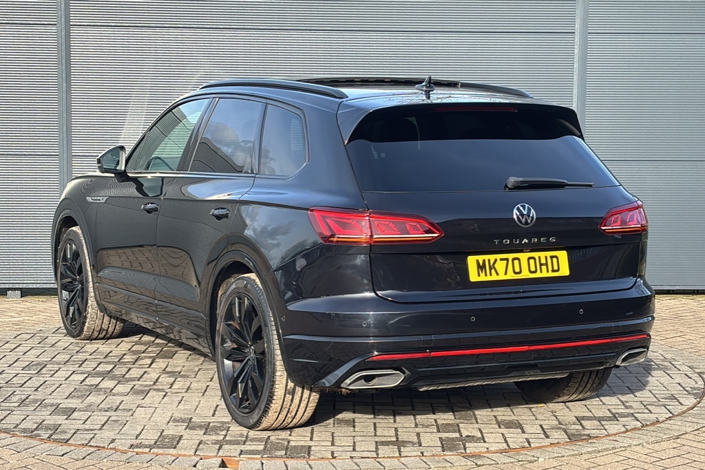Volkswagen Touareg 3.0 V6 Tdi 4Motion Black Edition Tip 286 Black #3
