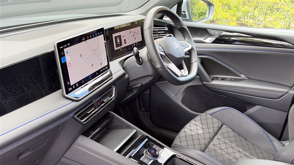 Volkswagen Tiguan 1.5 Etsi 150 R-line Dsg 150 Ps FP75HBB Silver #2