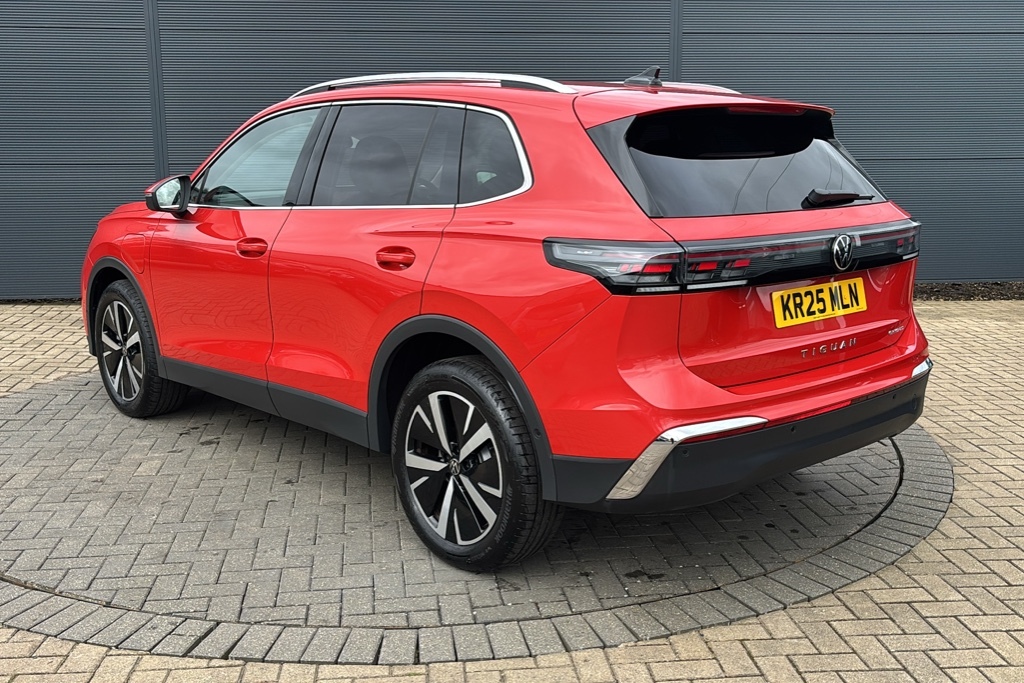 Volkswagen Tiguan 1.5 Tsi Ehybrid Elegance Dsg 204 Ps KR25MLN Red #3