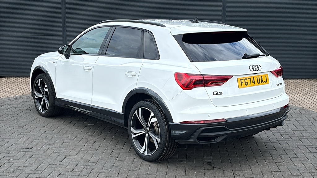 Audi Q3 35 Tfsi Black Edition S Tronic 20-In Alloy FG74UAJ White #3