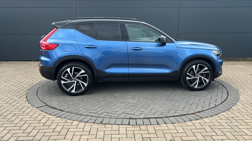 Volvo XC40 1.5 T5 Recharge Phev R Design Pro 262 Ps CK70MWJ Blue #4