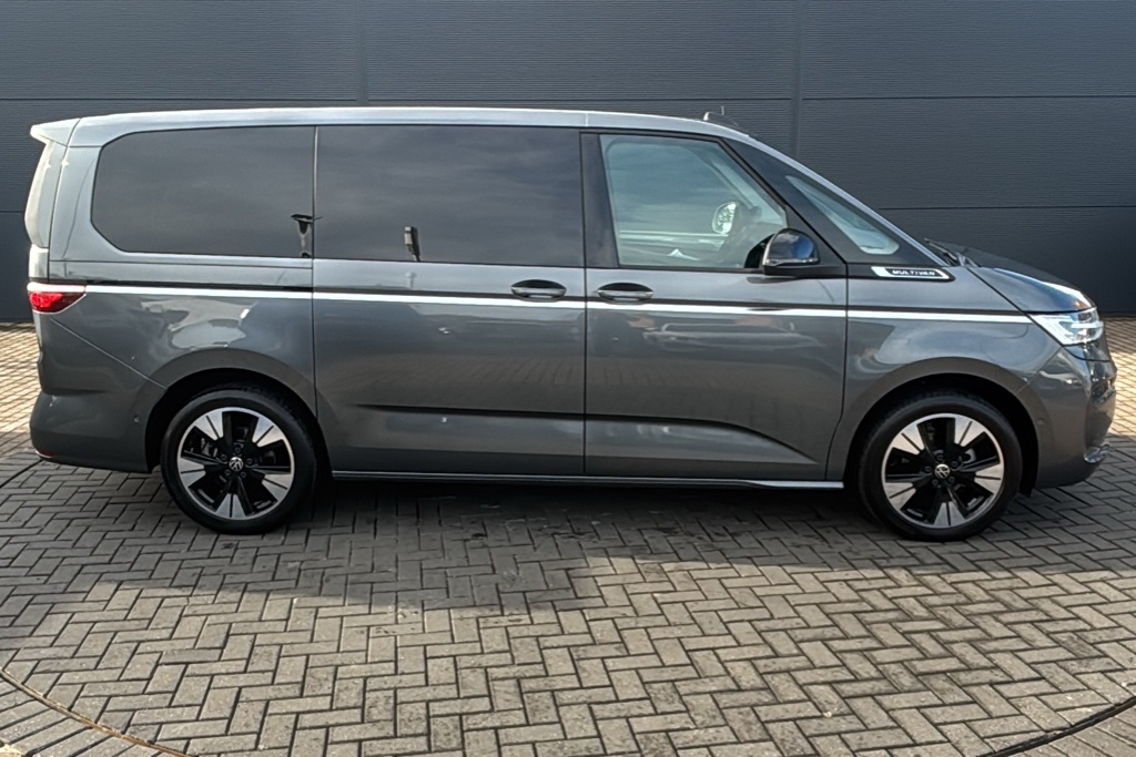 Volkswagen Multivan 2.0 Tdi Style Lwb Dsg 150 Ps KY25RZP Grey #4
