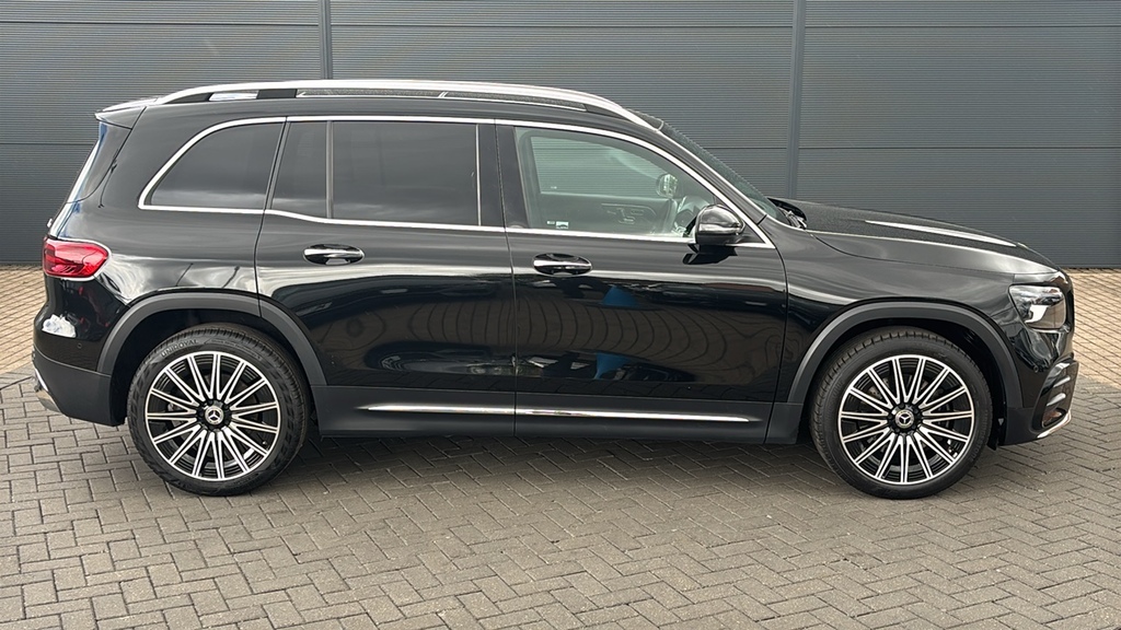 Mercedes-Benz GLB Class Glb 220D 4Matic Amg Line Premium 8G-tronic Black #4