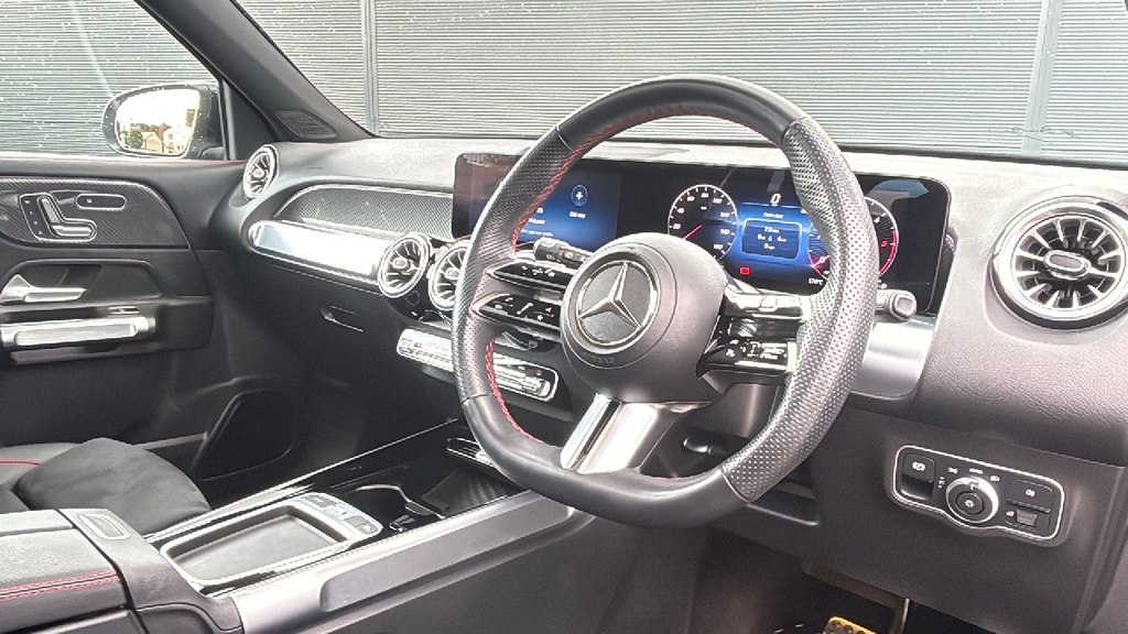 Mercedes-Benz GLB Class Glb 220D 4Matic Amg Line Premium 8G-tronic Black #6