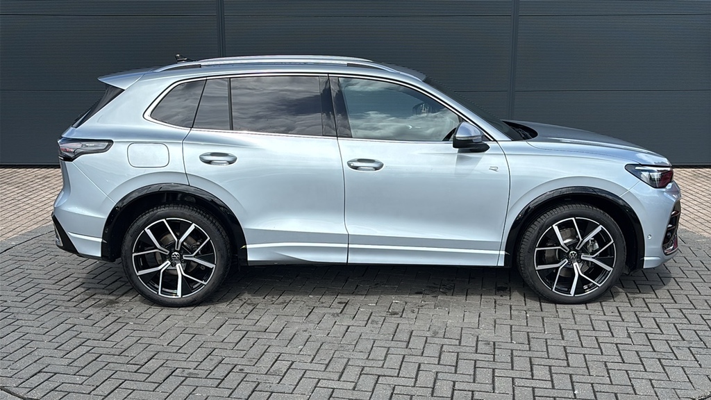 Volkswagen Tiguan 2.0 Tdi R-line Dsg 150 Ps FL75XAC Silver #4