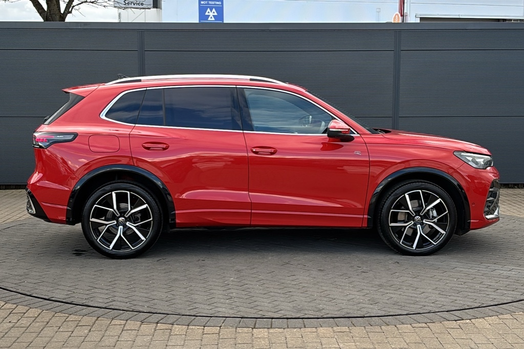 Volkswagen Tiguan 2.0 Tdi R-line Dsg 150 Ps KP25UNB Red #4
