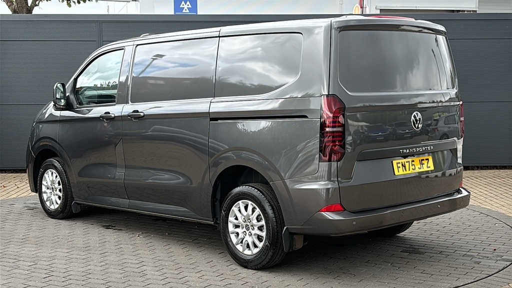 Volkswagen Transporter 2.0 Tdi 150 Commerce Pro Van 150 Ps FN75JFZ Grey #3
