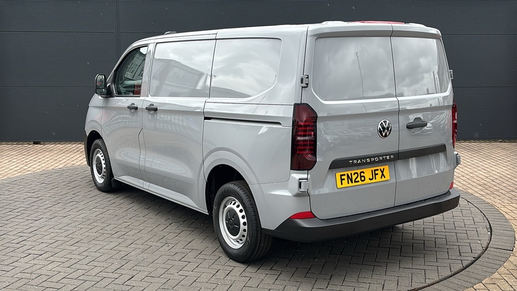 Volkswagen Transporter 2.0 Tdi 110 Commerce Van 110 Ps FN26JFX Grey #3