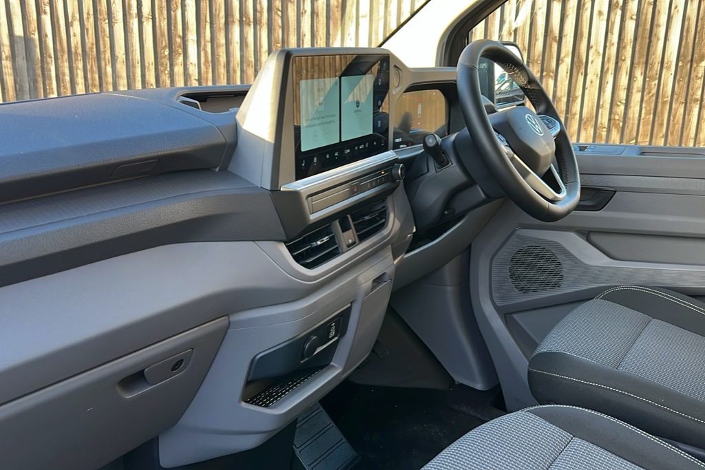 Volkswagen E-Transporter 100Kw 65Kwh Commerce Pro Van 136 Ps FL25OOJ Grey #2