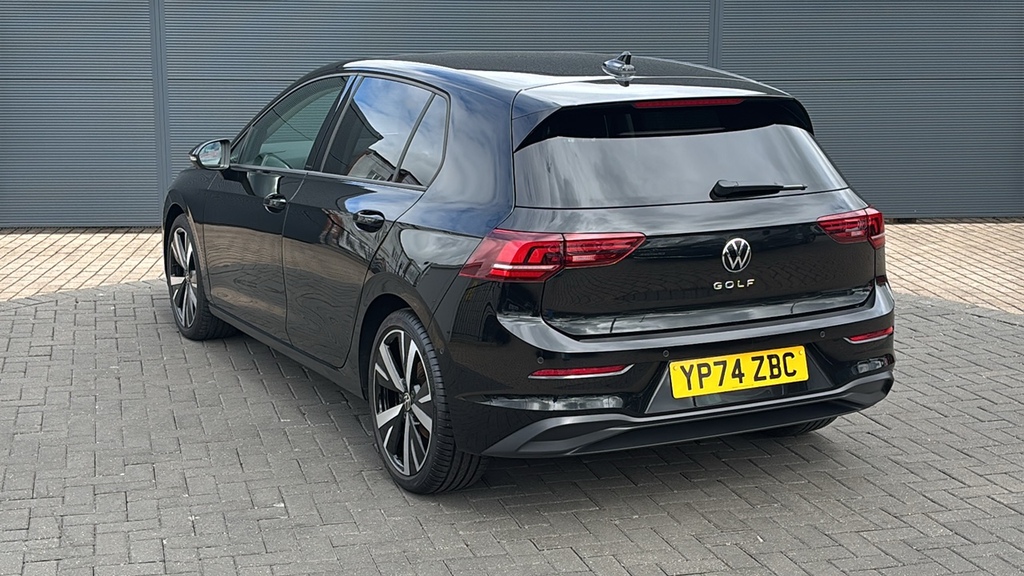 Volkswagen Golf 1.5 Tsi 150 Match 150 Ps YP74ZBC Black #3
