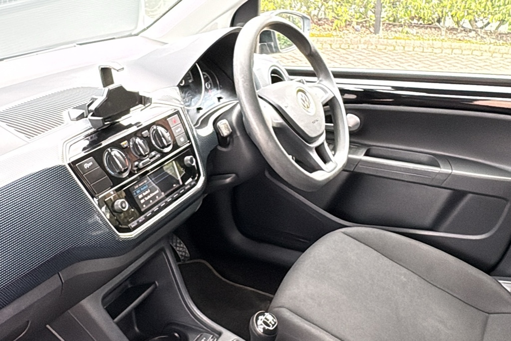 Volkswagen Up 1.0 Up 60 Ps FL20VUU Black #2